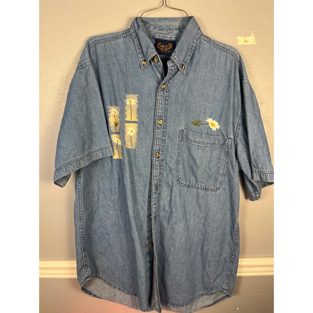 NCC Denim Shirt Daisy Embroidery Women M Blue Vintage Cottagecore Button Down